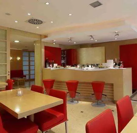 Garibaldi Station By Ihg 4* Milan