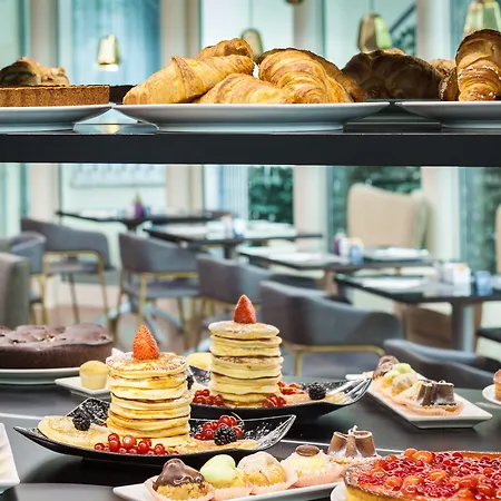 Hotel Garibaldi Station By Ihg Milan