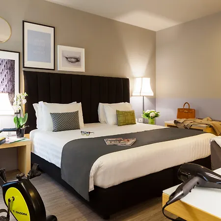 هوليداي إن غاريبالدي ستيشن