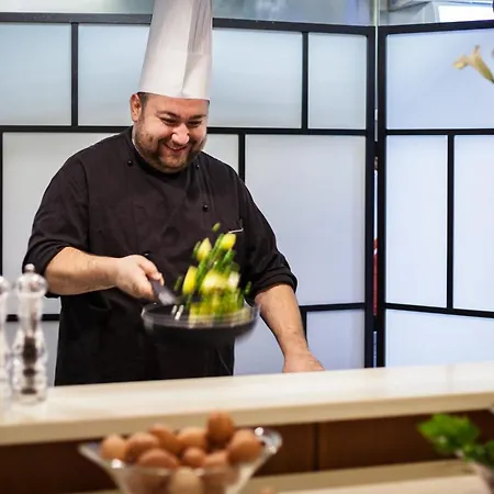 ホリデイ ガリバルディ ステーション ホテル