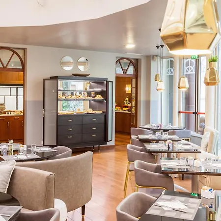 Otel Garibaldi Station By Ihg 4*