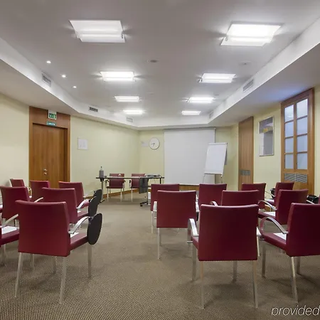 Otel Garibaldi Station By Ihg 4*