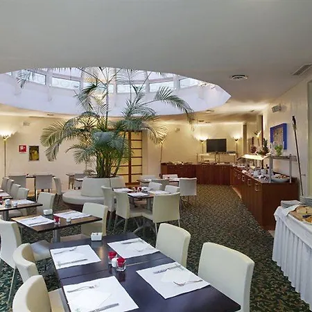 Otel Garibaldi Station By Ihg Milano