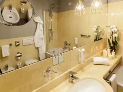 Garibaldi Station By Ihg Otel